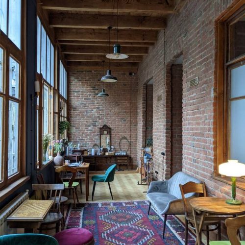 Entire Historical 1910 Apartment