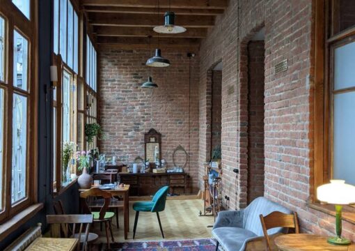 Entire Historical 1910 Apartment